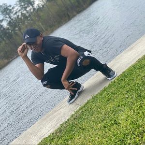 Meet your Posher, Stanley